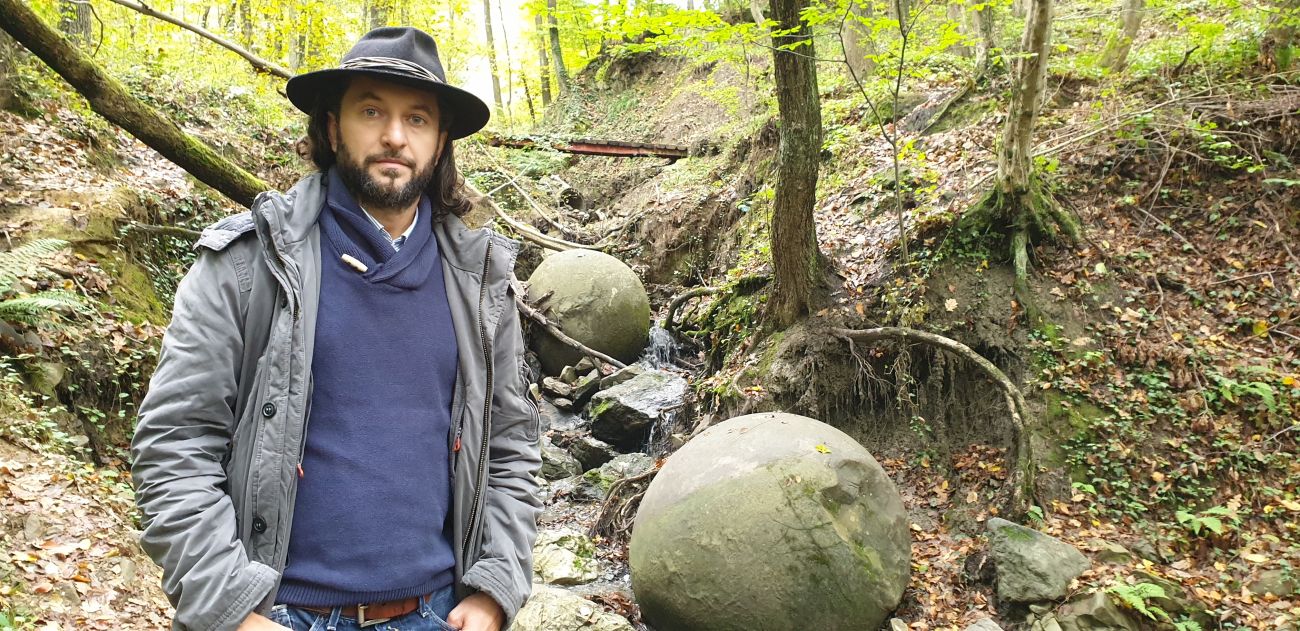 Kugle u Zavidovicima, kamene kugle, Neven Carin, Semir Osmanagic, Piramida, Visoko